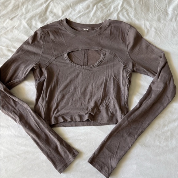 Women's Long Sleeve Keyhole Workout Top - Picture 1 of 4